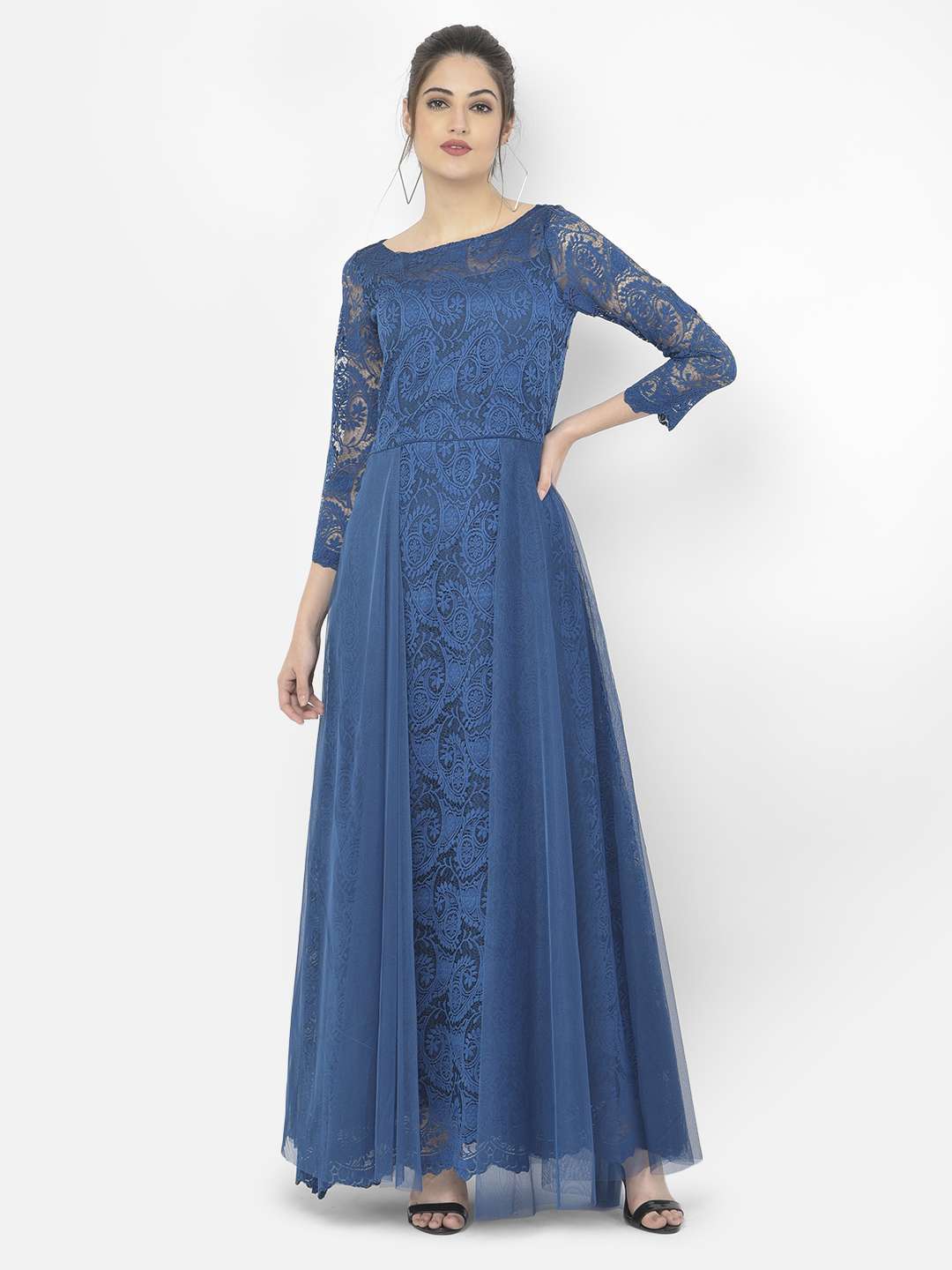 Shine Alert: Ananya Panday Slaying In A Blue Onepiece Dress, Looks Like A  Shining Diamond