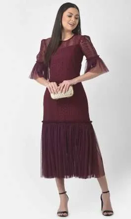 Eavan Women Burgundy Self Design Dress