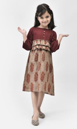 Eavan Girls Maroon Self Design Short Casual Dress